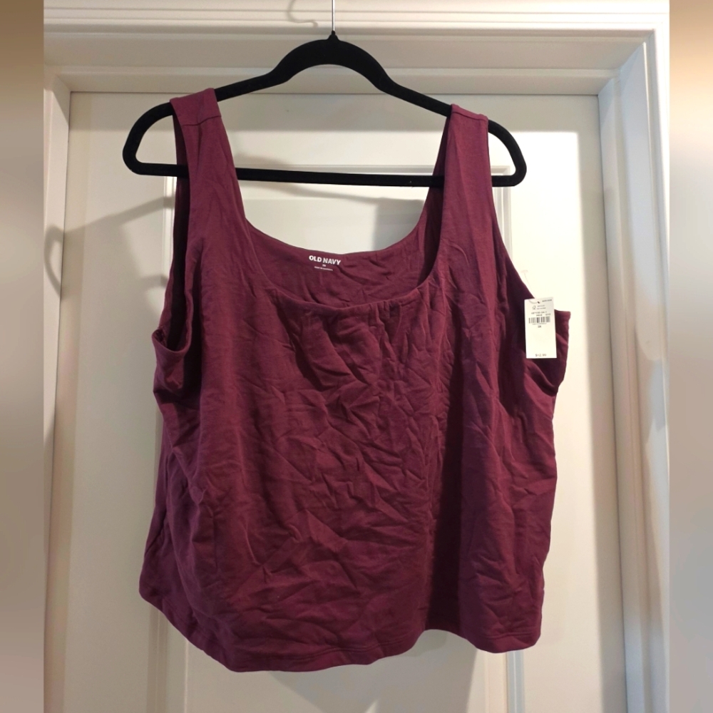 Old Navy Plum Scoop Neck Tank Top - Women's